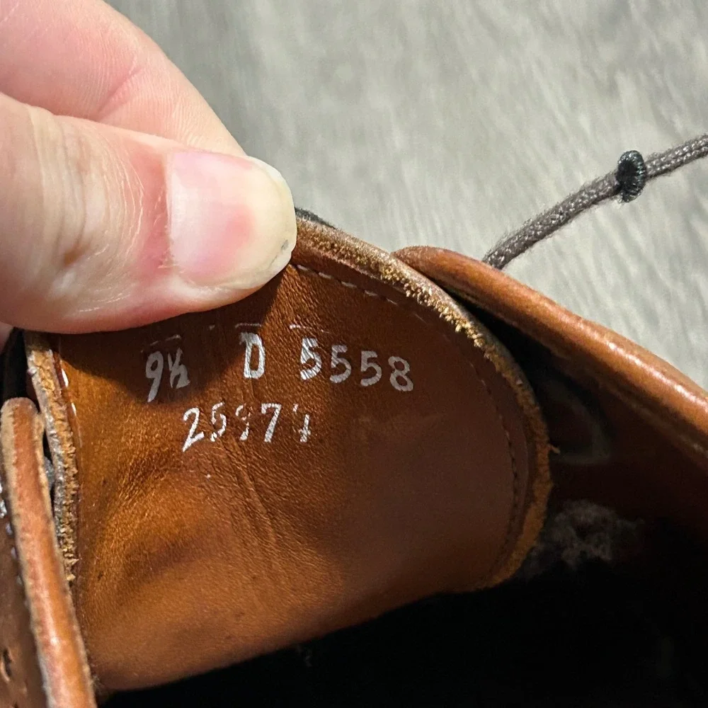 Allen Edmonds Hale Oxford Shoes 9.5 D Brown‎ Leather Semi Brogue Cap Toe